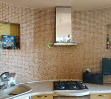 Трехкомнатная квартира в районе Вузовского.