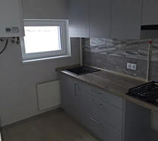 Продам квартиру в смт. Авангард.