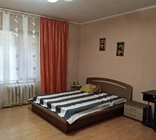 Продам 1-комнатную квартиру в центре города (Приморский р-н)