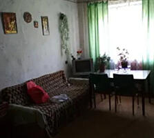 Продам квартиру на Ленпоселке (р-н автоцентра ВАЗ)