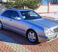 Машина в отличном состоянии!!