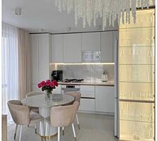 Продаётся 3-комнатная 3/9 в Центре — Пространство для вашей идеи!