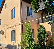 Двухэтажный дом в центре Нерубайского