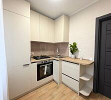 Отличная локация, двухкомнатная квартира с ремонтом, 45 кв