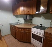 Продается просторная 4-х комнатная квартира в 16-этажном доме в самом 