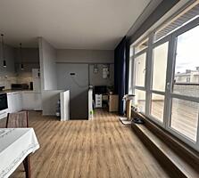 Квартира на самом берегу моря ждет своих новых хозяев. Расположенная .