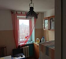 Продам 2х комнатную квартиру на Михайловской площади.