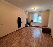 Продам 2 комнаты в Красных Казармах с ремонтом и своим санузлом