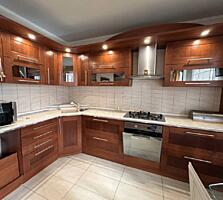 В продаже редкое предложение в востребованном районе города. Квартира 