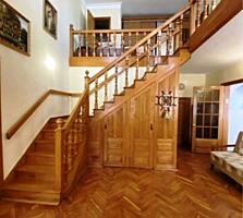 Уютный двухэтажный дом в Районе Золотого Берега.