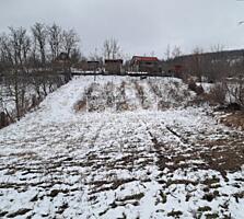 Spre vânzare teren de construcție 10 ari, cu posibilitatea de a ...