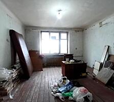 ЦЕНТР р-н Автовокзала 1-к малогабаритная квартира 4/4 21,3/16,1/4,4