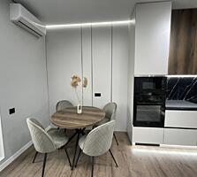 Продается стильная 1 комнатная квартира в 65 Жемчужине. Просторная и .