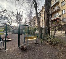 2-комнатная квартира в кирпичном доме — ул. Б. Хмельницкого