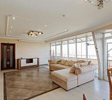 Apartament cu 3 camere + living