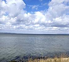 Предлагается к продаже участок правильной формы, первая линия от ...