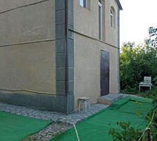 Продам 2-х этажный капитальный дом в с.Великодолинское