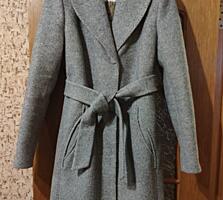 Продам пальто женское, б/у, в отличном состоянии.