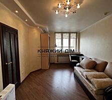 Продаж 2-к квартири 88 м2, Срібнокільська 1, ЖК Корона.Площа:88 кв.м. 