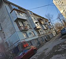 Продаётся 3к 2/5 Кишинёв Ботаника