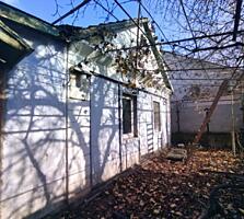 Дом на два входа на Ленпосёлке — участок 6 соток, р-н Биопарка