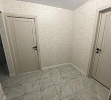 Хомутяновка 2-ком. 3/9 этаж Частично с ремонтом.