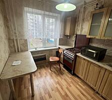 Трехкомнатная на Хомутяновке 2 этаж! Жилое состояние (маг. Мадия)