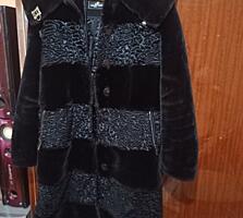 Продаётся женская шуба