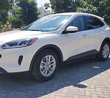 Ford Escape hibrid 2021г.