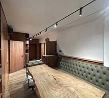 Продается 3-комнатная квартира+гараж "Сталинка"