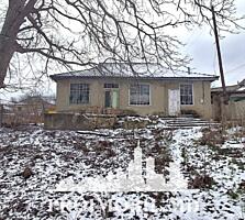 Vă propunem spre vânzare această casă în Strășeni, sat. Cojușna, str. 