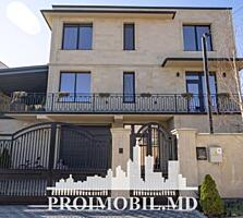 Vă propunem spre vânzare această casă în Durlești, str. Calea Unirii .