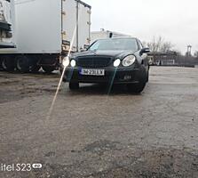 Мерседес е320