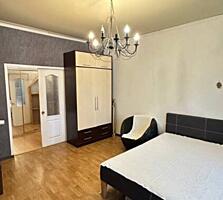 Предлагается к продаже уникальная просторная Сталинка в историческом .