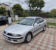 Продам Мицубиси Каризма, 2002 год