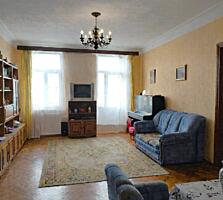 Малая Арнаутская: продам отличную 3ком квартиру в красивой «сталинке»!