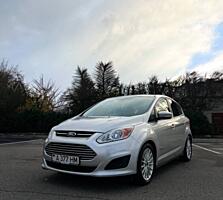 Отличный Автомобиль! Хорошая комплектация! Пишите можно на обмен.