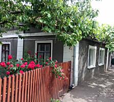 Продам дом в Крыжановке, в очень хорошем месте. Идеально подходит под 