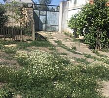 Продается полдома в Пересыпском районе. Общая площадь 42 м2, жила 25 .