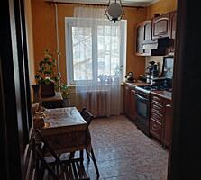 Продам в Одессе трехкомнатную квартиру в Киевском районе, ул. Ильфа и 