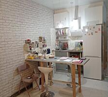 Стильный 3-этажный таунхаус с ремонтом в районе ул. Паустовского ...