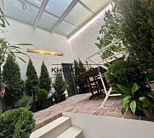 Дворівнева квартира із зимовим садом у серці Подолу, 130 м.кв., ...