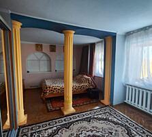 Продаётся дом в с. Нерубайском на две семьи.