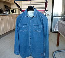 Три мужские джинсовые рубашки в идеальном состоянии. Размер 46-48.