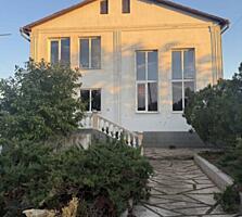 Продаётся двухэтажный дом в Сухом Лимане с ремонтом и мебелью, полный 