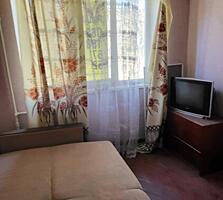 Предлагается к продаже светлая комната площадью 16 м² в коммунальной .