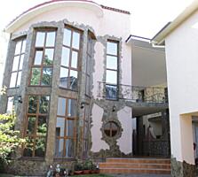 Прекрасный дом дом по улице Писарева