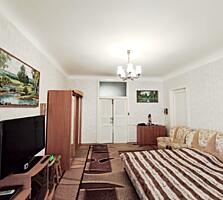 Сталинка, 1/3.