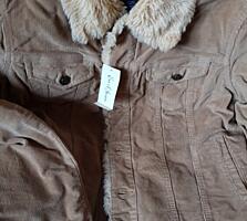 Продам новые брендовые курточки, по 400руб, на меху искусств.