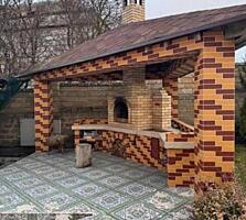 Предлагается к продаже добротный кирпичный двухэтажный дом, ...